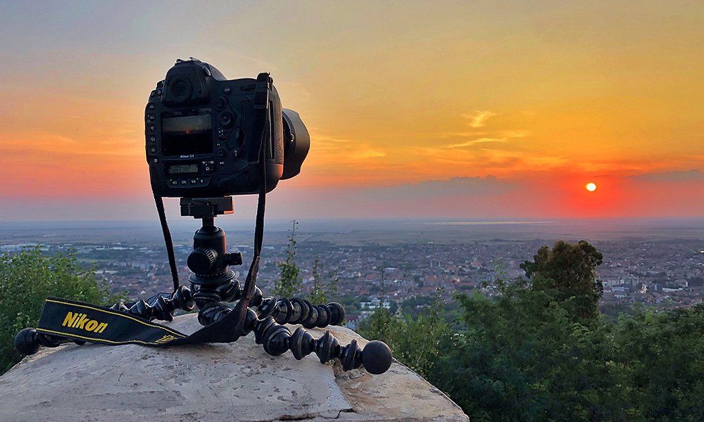 12 Best Landscape Lenses For Nikon 2022, Nikon Landscape And Macro Two Lens Kit
